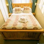 Summerlands Guest House