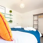 Boutique Torquay Riviera Apartment Free Parking And Wifi - Pure B