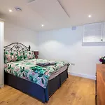 Stylish Studio In The Heart Of The English Riviera