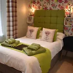Acorn Lodge