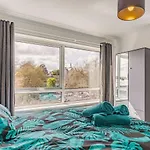 Lovely Magnolia Apartment 6 Single Beds