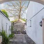 Lovely Primrose Cottage