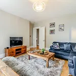 Rock House Apartment