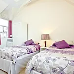4 The Manor House