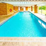 Crofton House Hotel