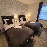 Meadowside Holiday Apartments