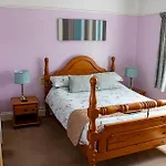 Burleigh House , A Cosy Retreat In Agatha Christie\'S Hometown