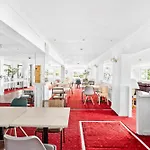 Waters Edge Hotel Torquay