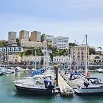 Sovereign House - Close To Harbour With Parking