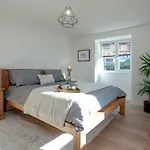 Dolphin Heights