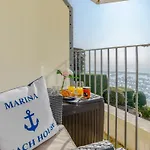 Marina Beach House, Torquay