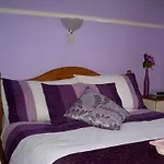 Ashleigh House