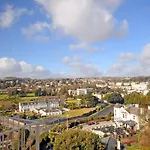 Vernon Court