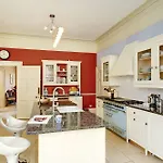 Woodend - Luxury Seaside Villa