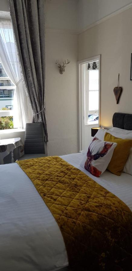 Bed & Breakfast Newburgh 4*