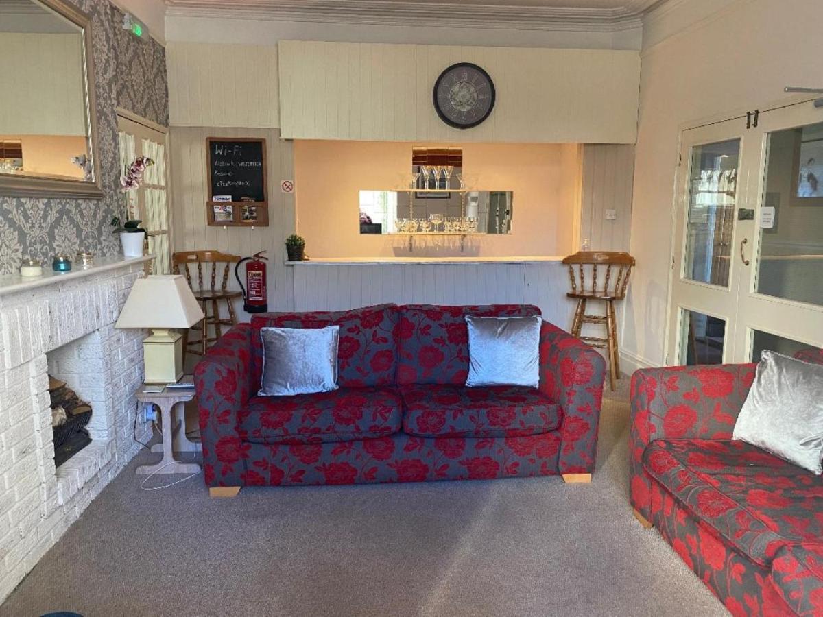 Buckingham 4*