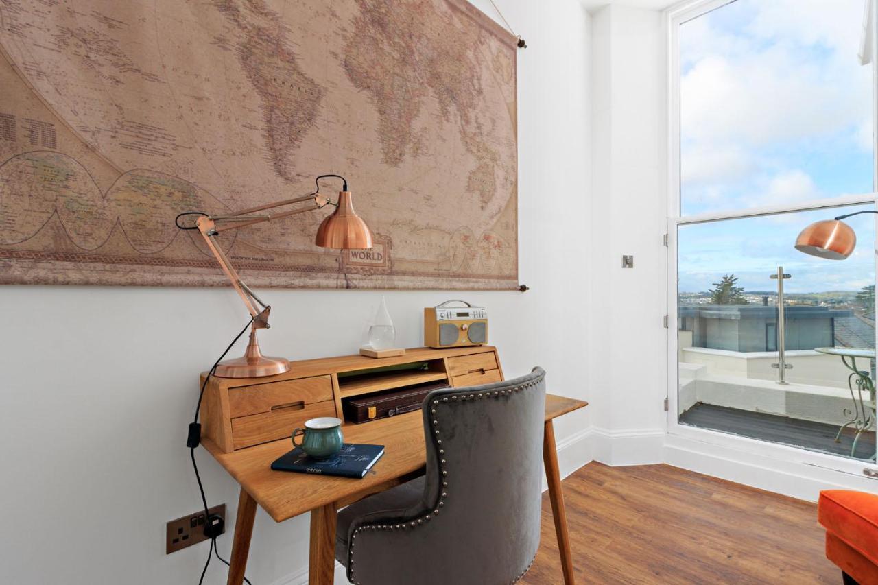 Rutland Heights - Majestic Headland Setting With Sea Views