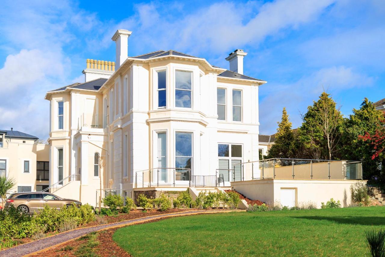 Rutland Heights - Majestic Headland Setting With Sea Views