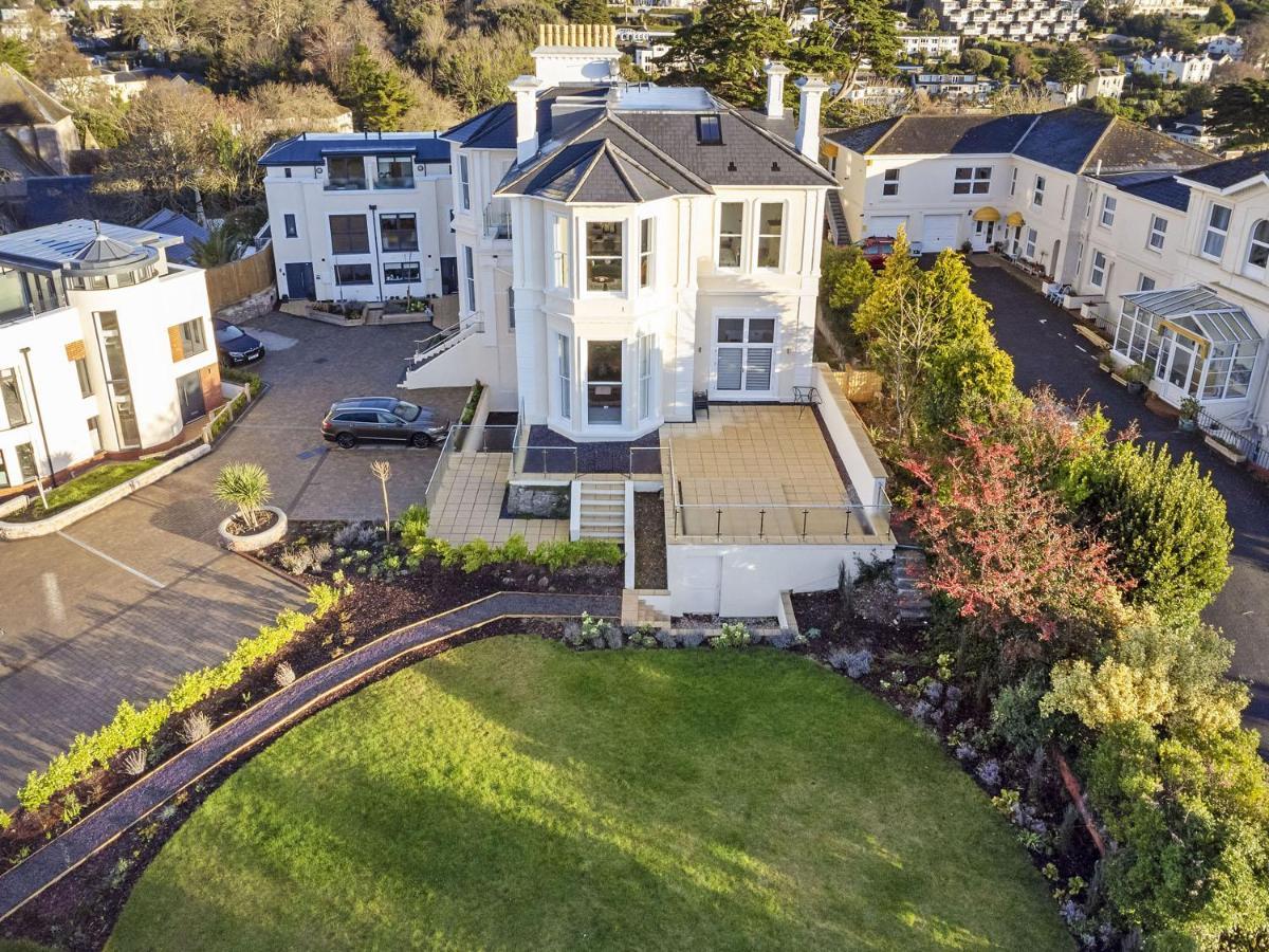 Rutland Heights - Majestic Headland Setting With Sea Views Torquay
