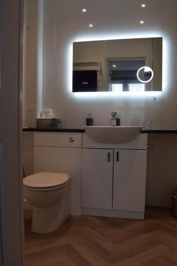 Acorn 3* Torquay