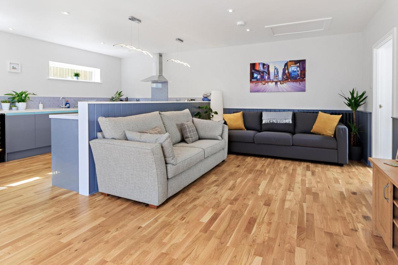 Apartment Admirals Place - Contemporary Townhouse With Spacious And Flexible *