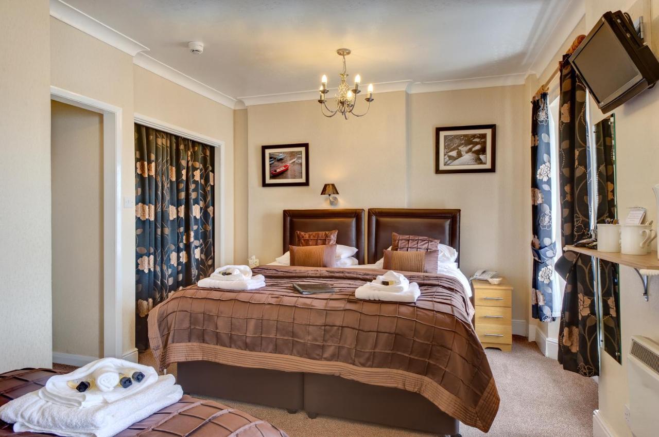 The Downs, Babbacombe Bed & Breakfast Torquay