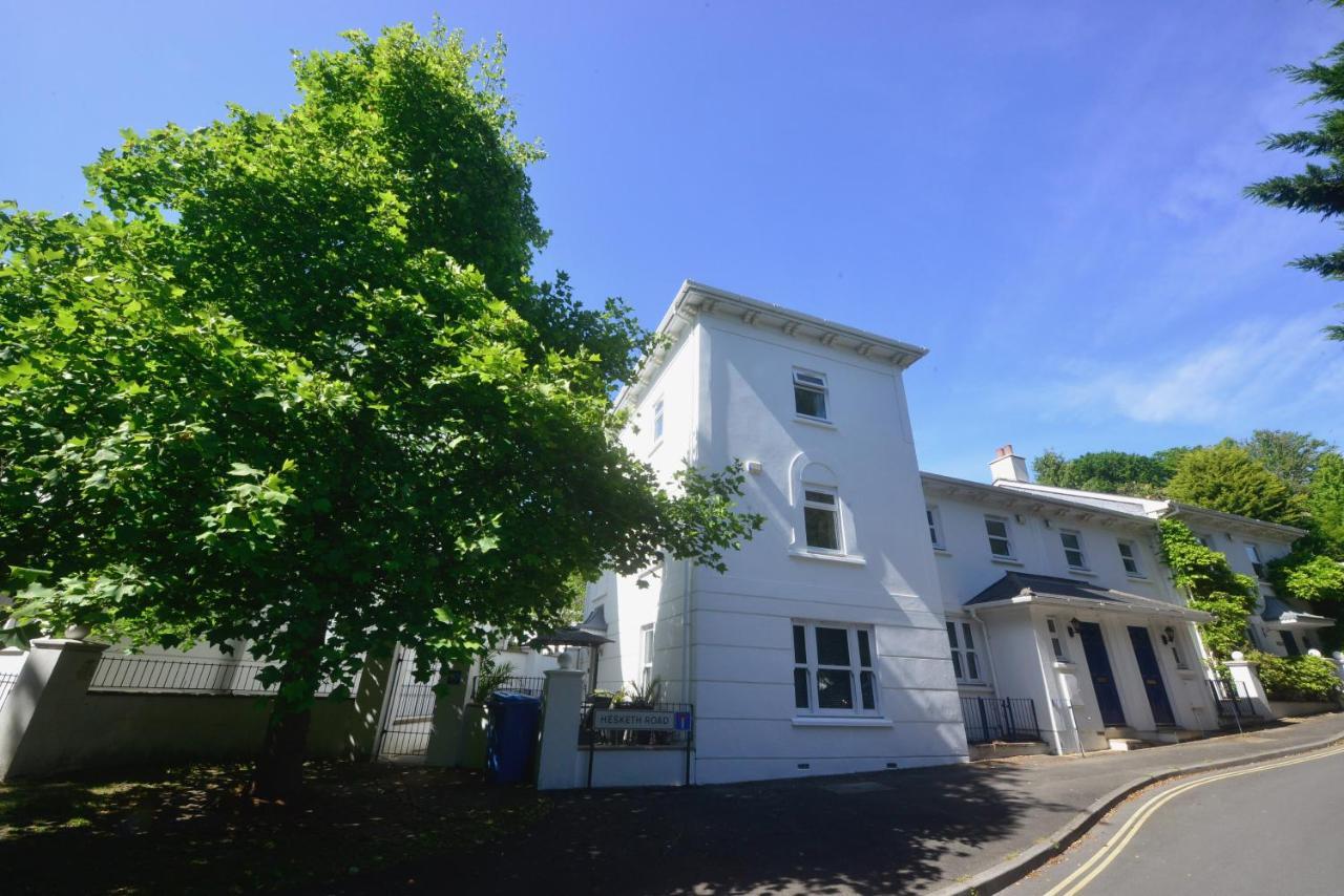 Holiday home Torquaytownhouse With Hot Tub 200m From - Free Wifi Sky Glass Torquay