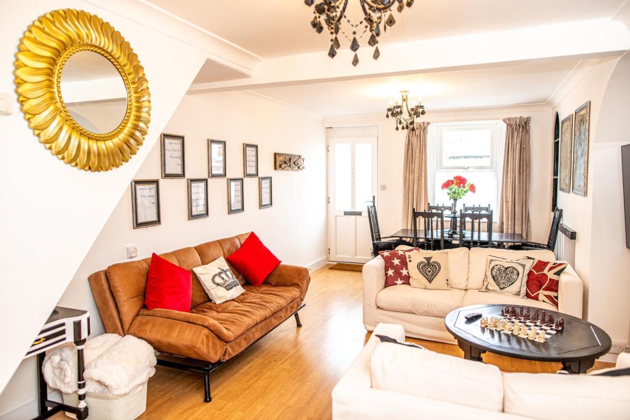 Holiday home Alice In Wonderland By The Sea Torquay
