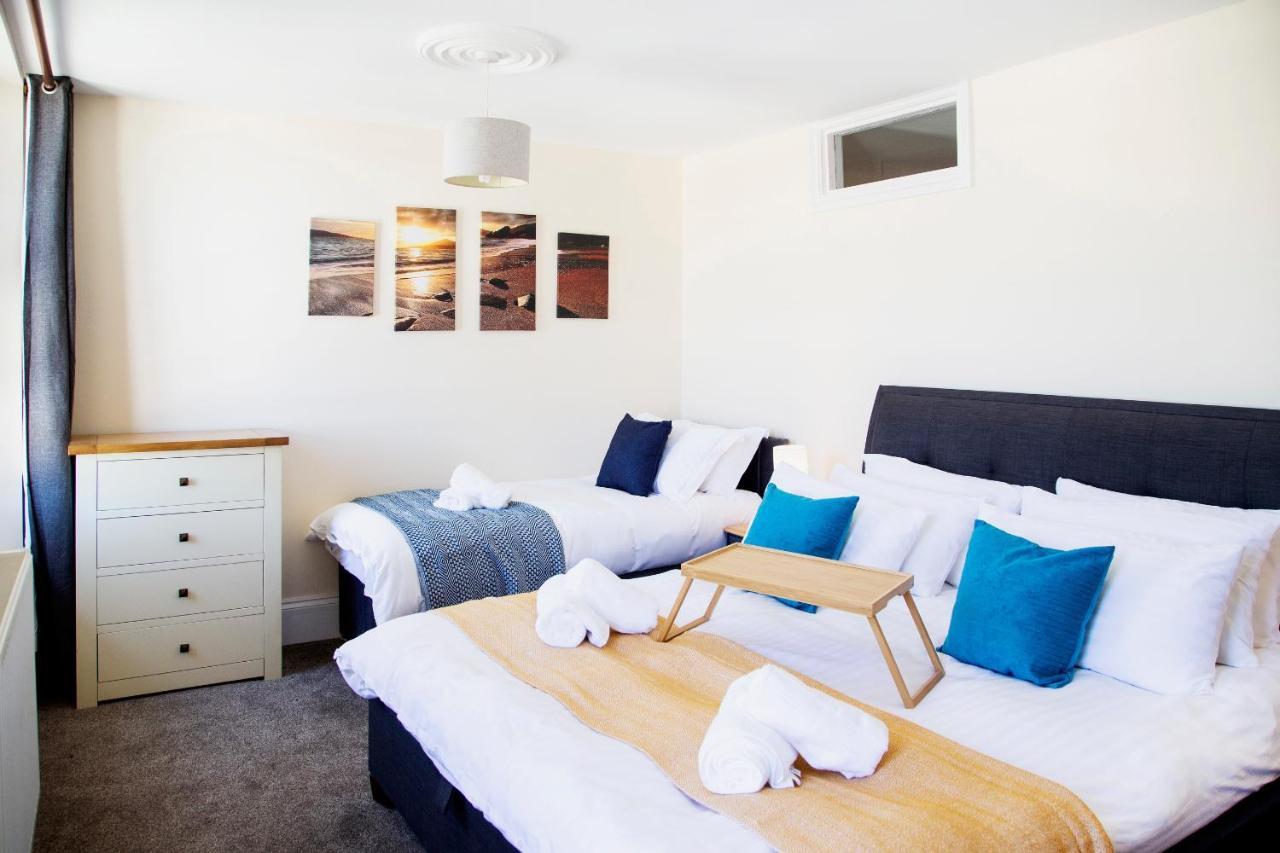 Cosy Open Plan Harbourside With Superking Beds, Wood Burning Stove And Bar * Torquay