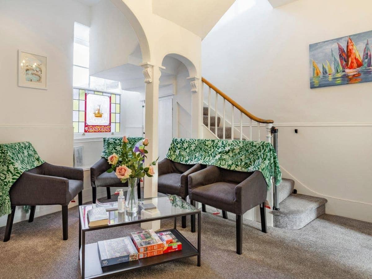 Casa de férias Lovely Heather House 2 King 1 Double 2 Single Beds *