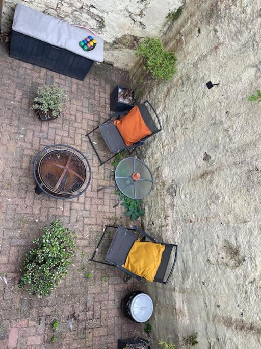 Garden Flat Just 2 Mins Walk From The Harbour * Torquay