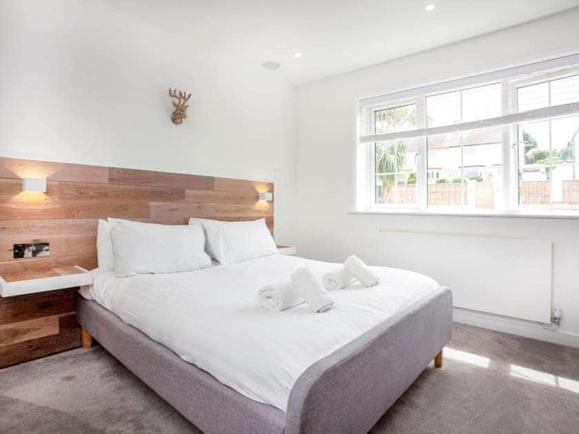 Honeybrook - Cosey Detached Home, Modern, Spacious Torquay