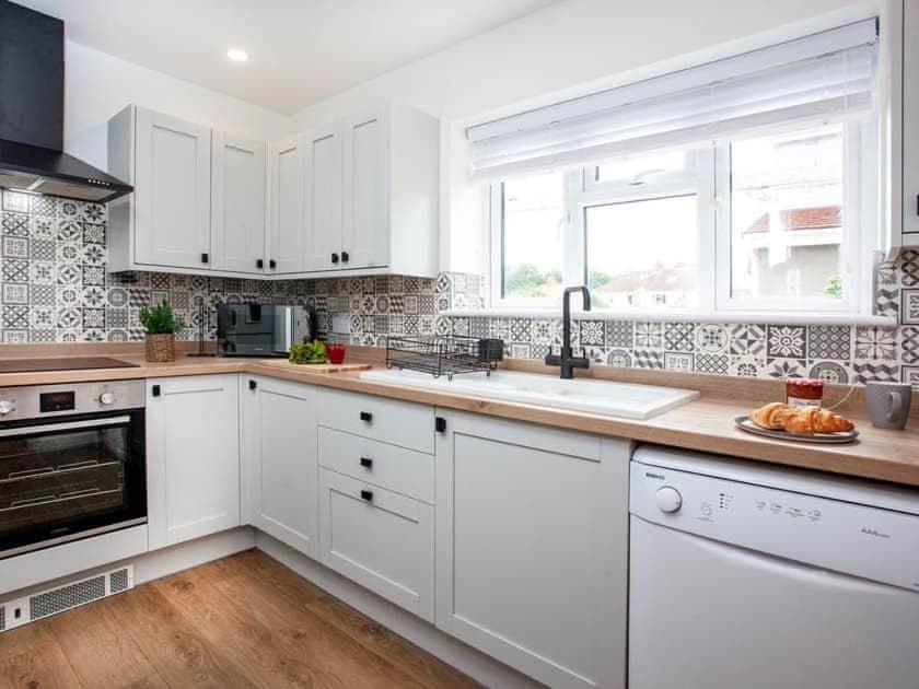 Honeybrook - Cosey Detached Home, Modern, Spacious Holiday home Torquay