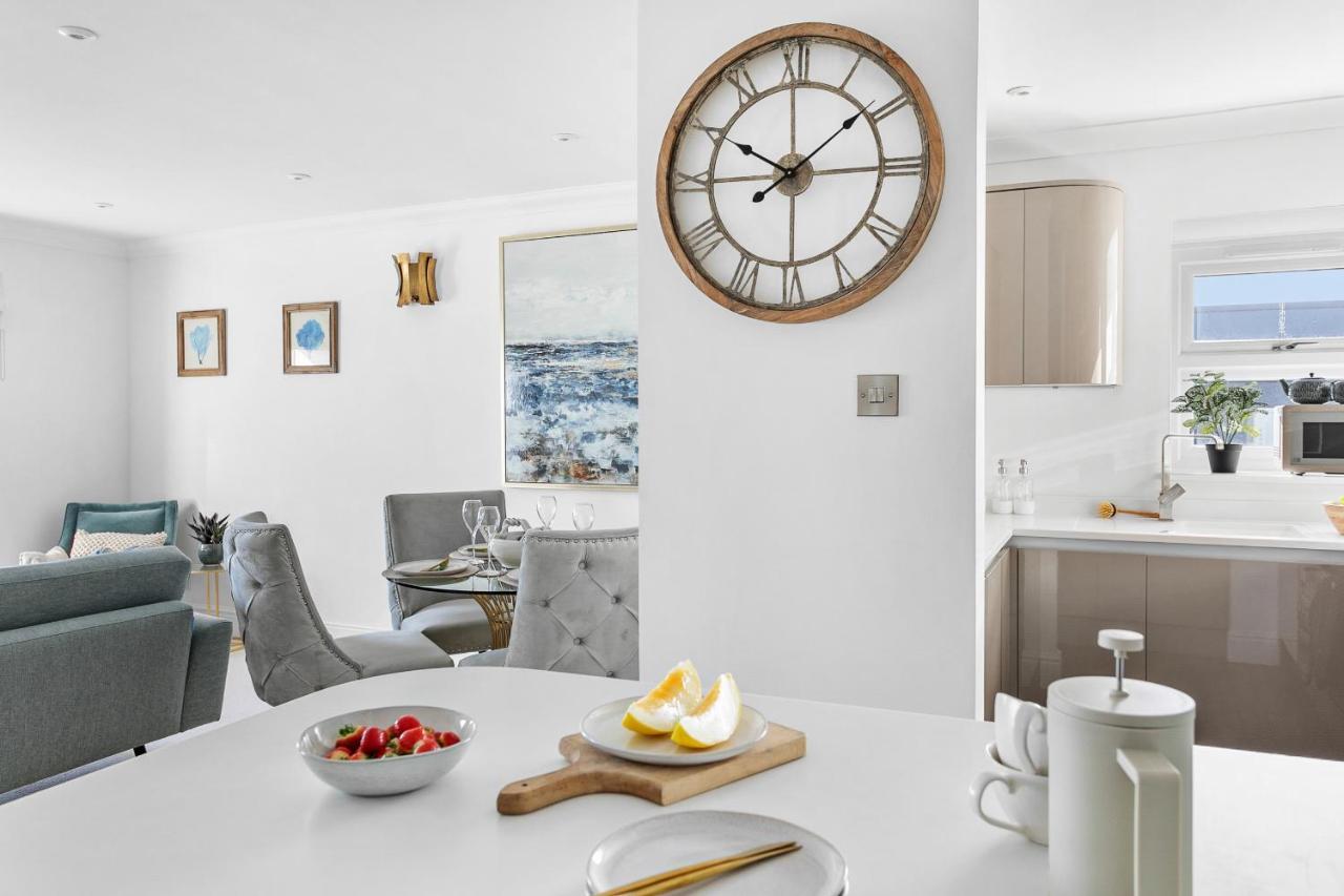 The Seaview Suite'S At The Corbyn Apartments *