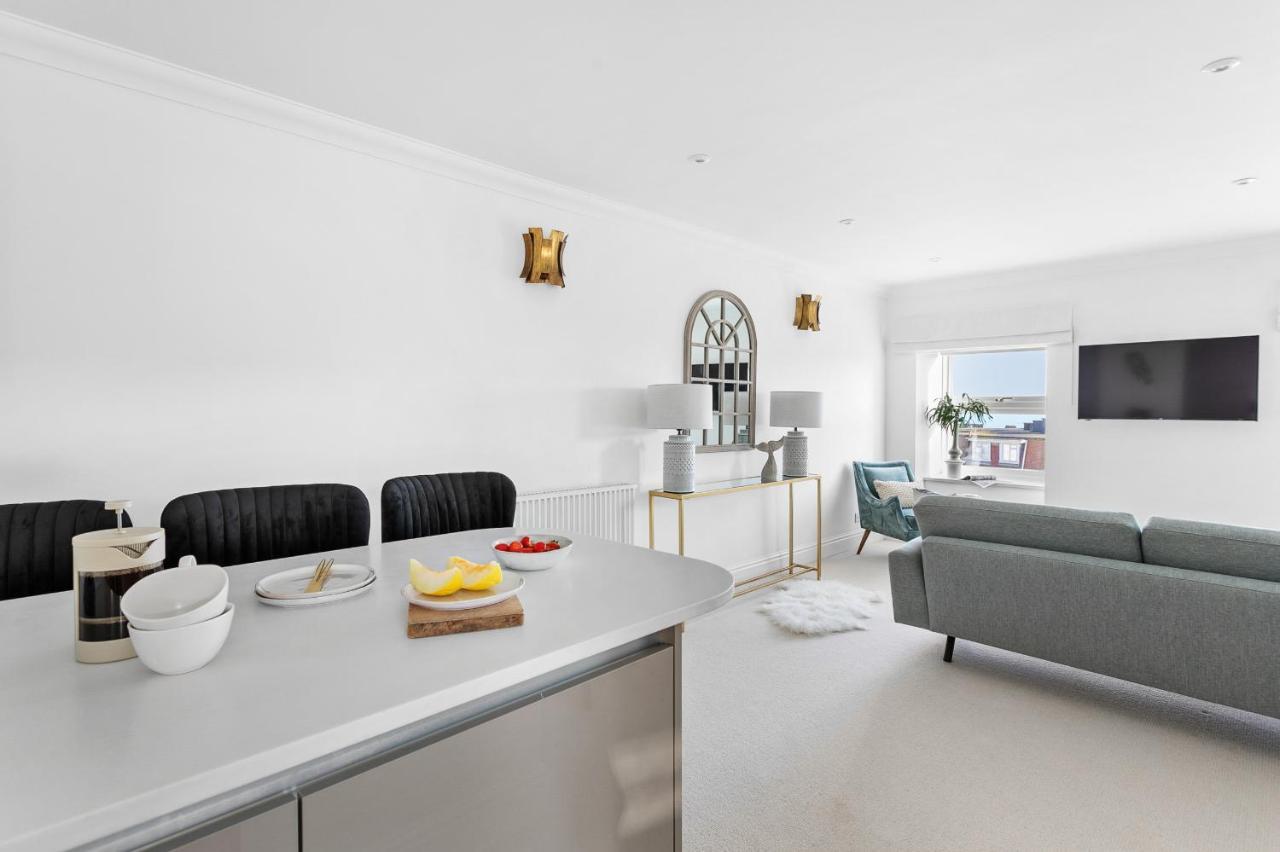 The Seaview Suite'S At The Corbyn Apartments *