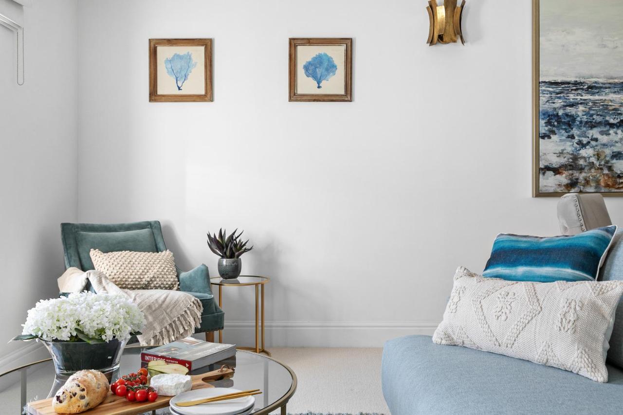 The Seaview Suite'S At The Corbyn Apartments *