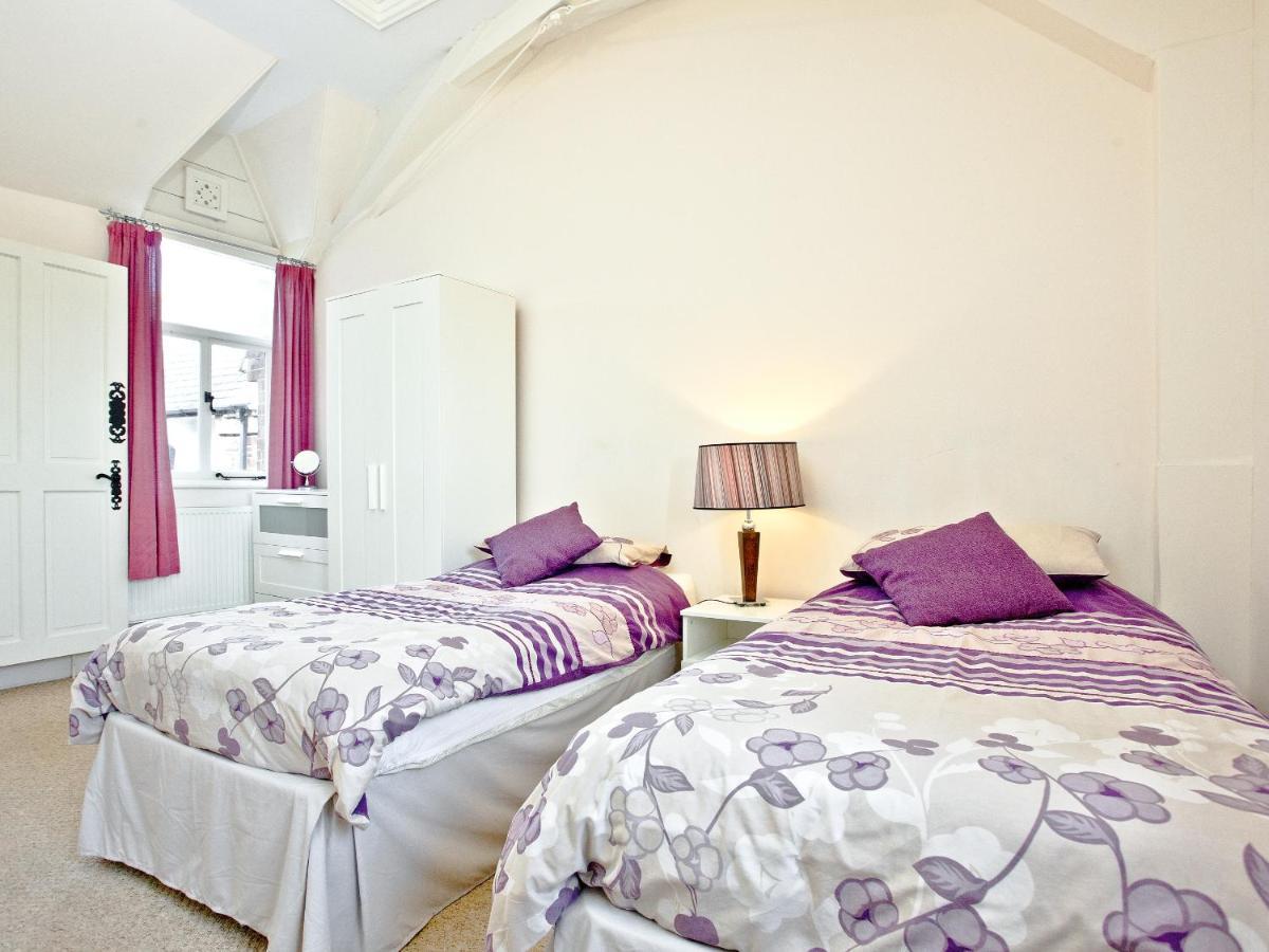 4 The Manor House Holiday home Torquay
