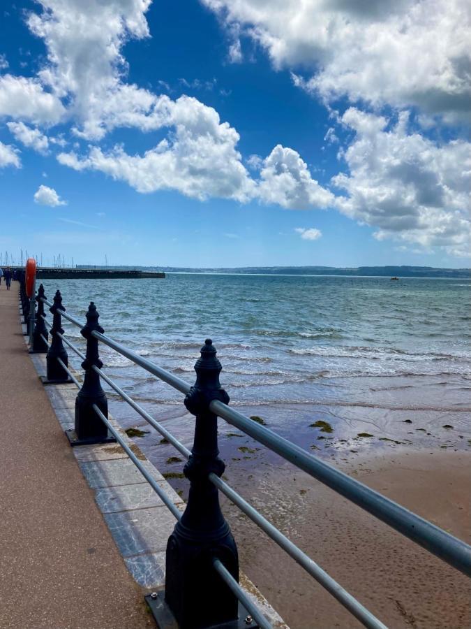 Sandybanks - Seaview And Promenade *