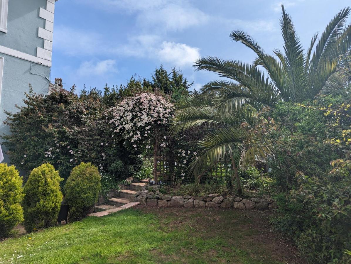 Marina Casa de hóspedes Torquay