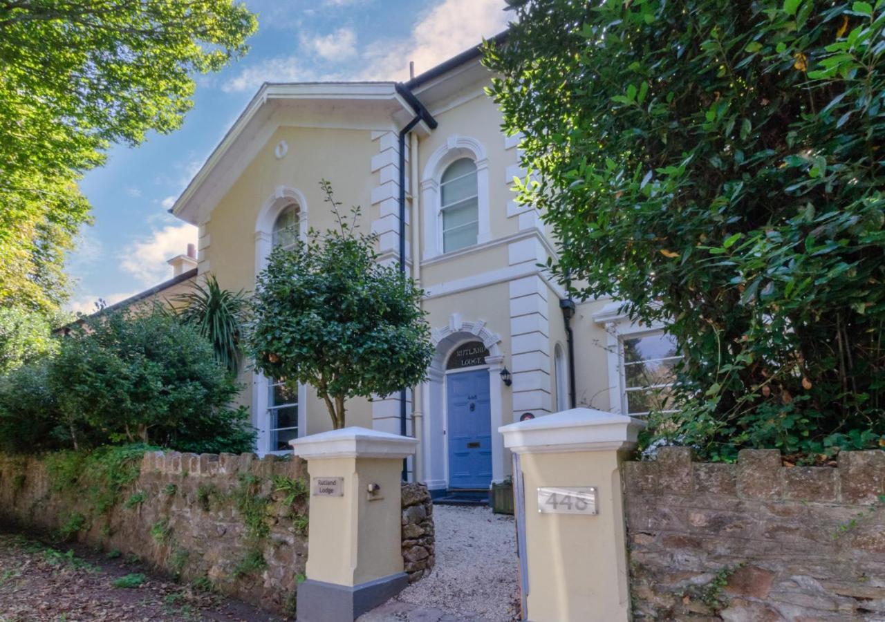 Rutland Wellswood Mews * Torquay
