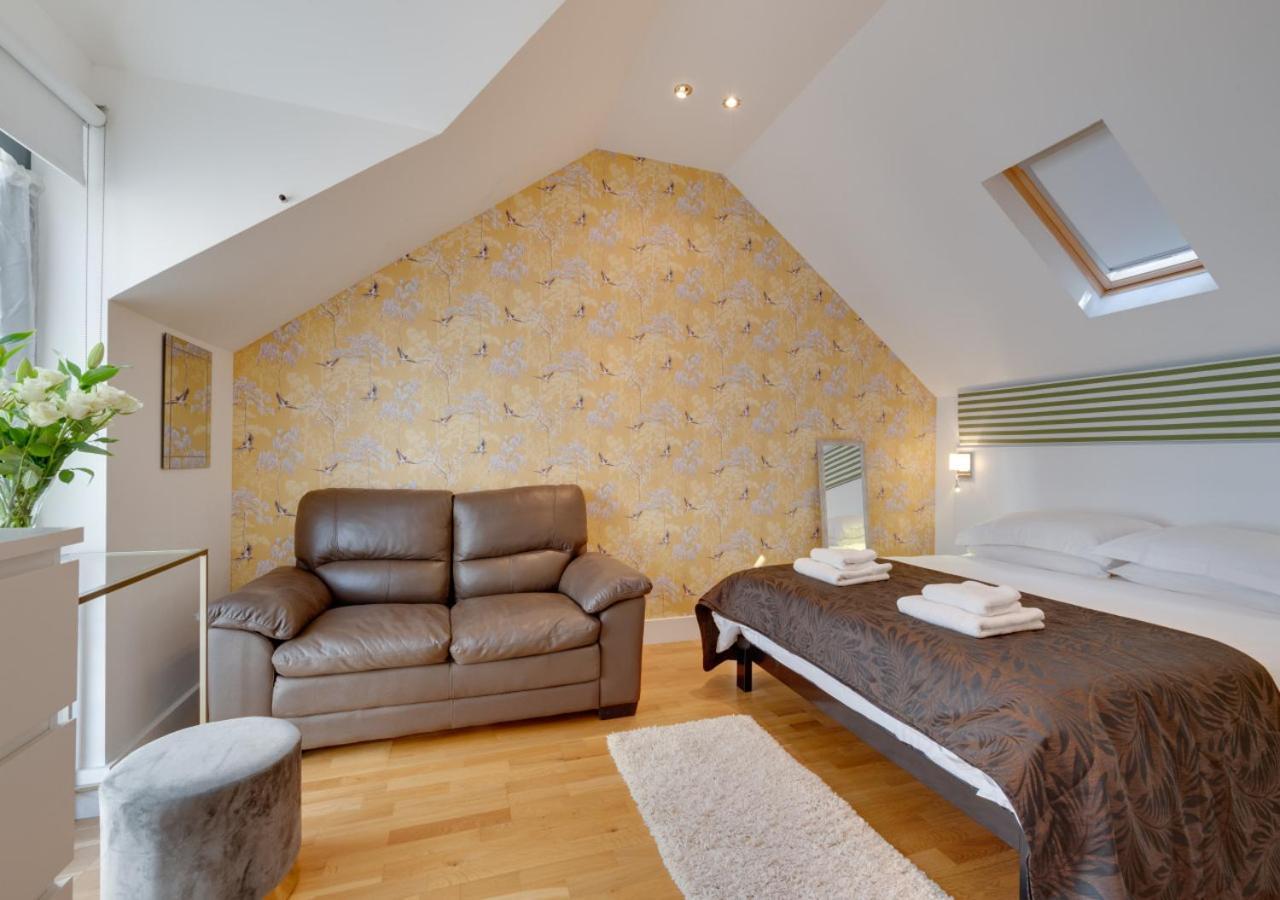 Rutland Wellswood Mews * Torquay