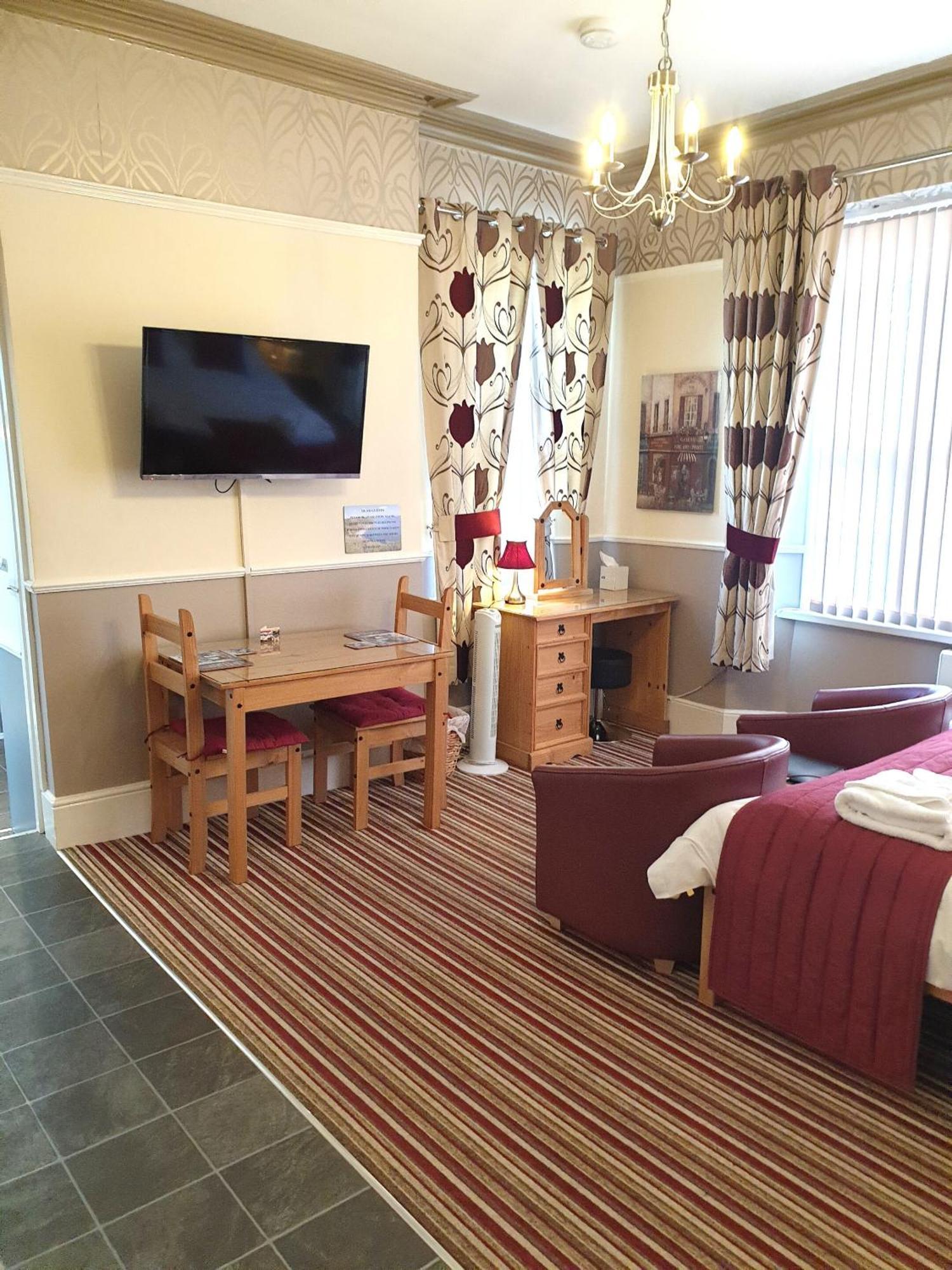 Appletorre House Flats - Pet Friendly And Private Parking * Torquay
