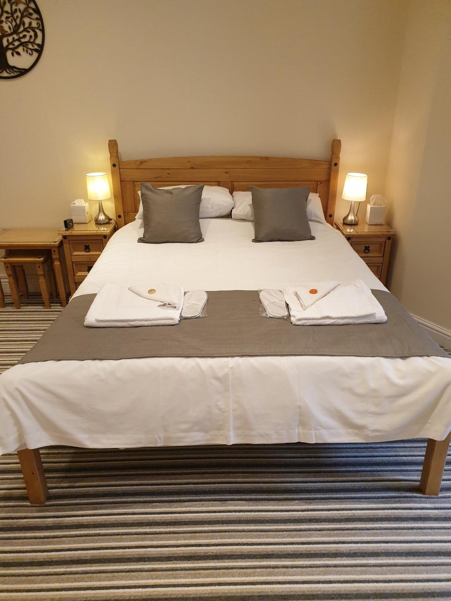 Appletorre House Flats - Pet Friendly And Private Parking *