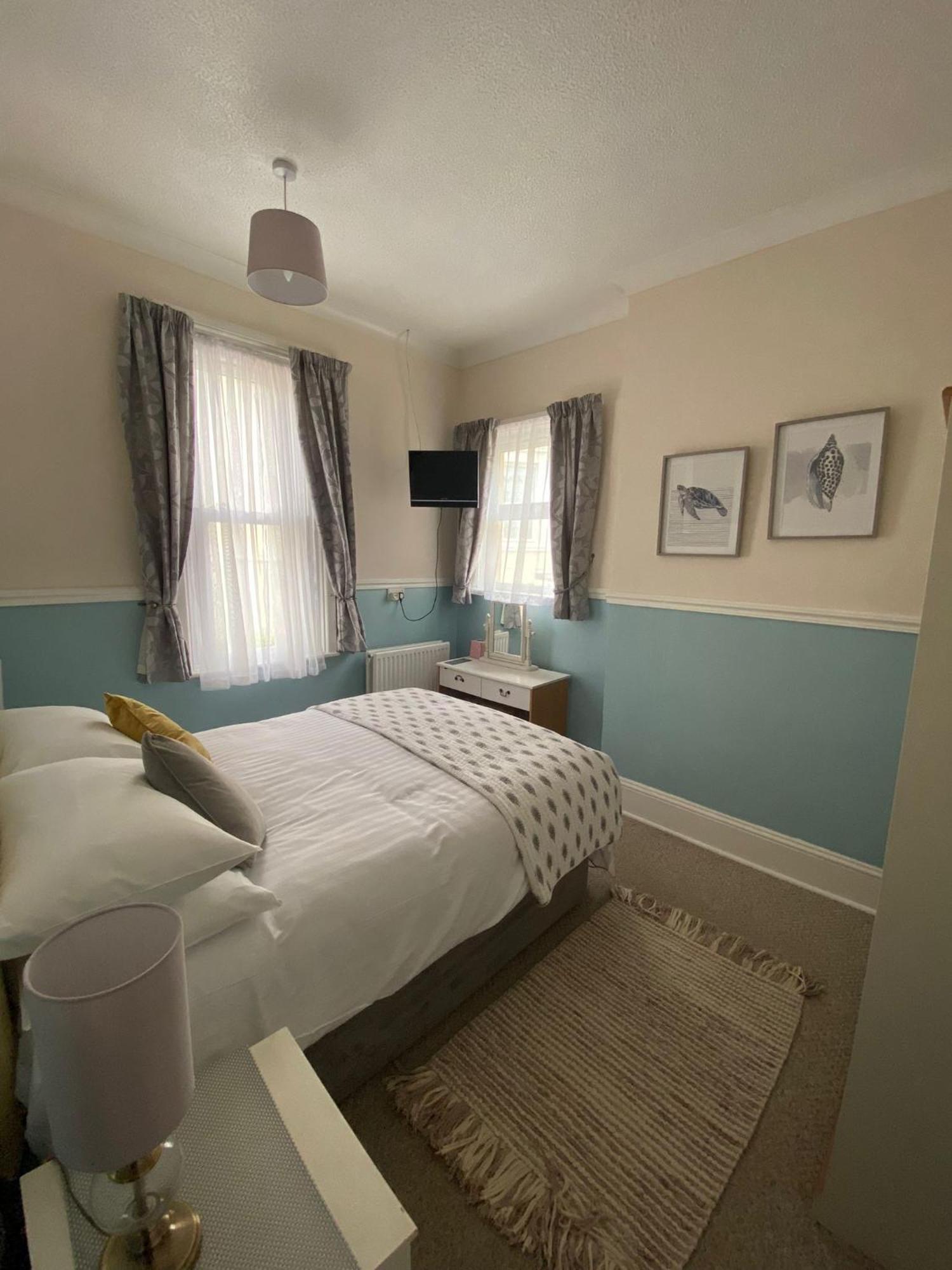 Buckingham 4* Torquay