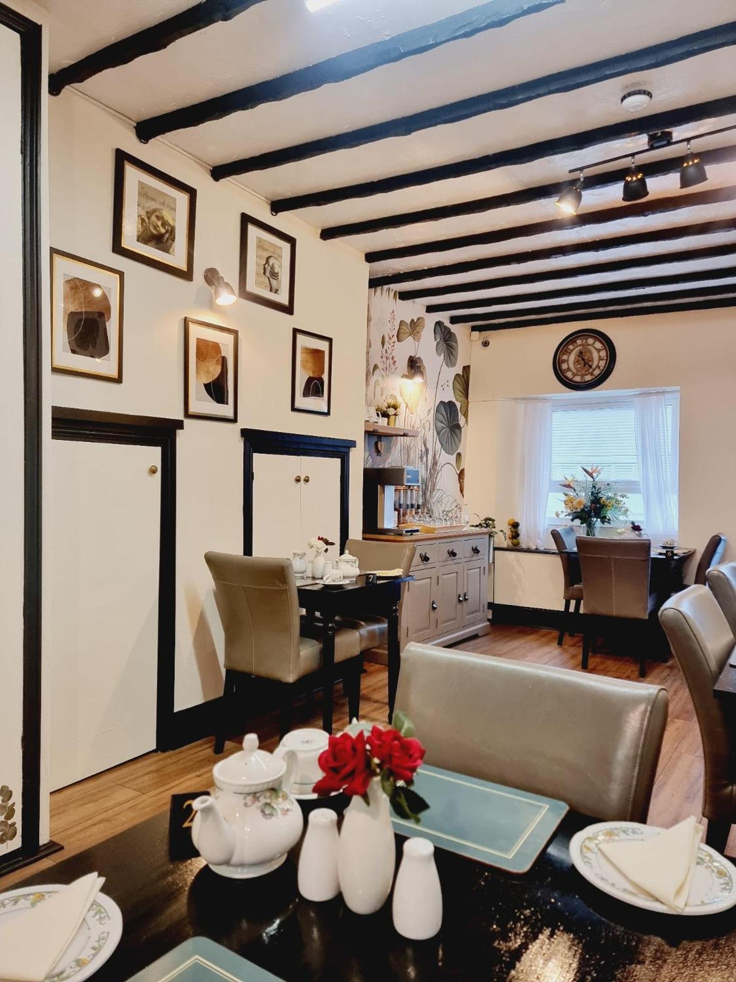 Bed & Breakfast Kethla House 4*