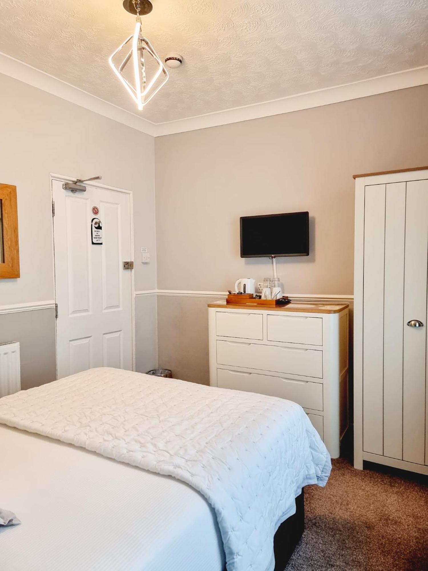 Bed & Breakfast Kethla House 4*