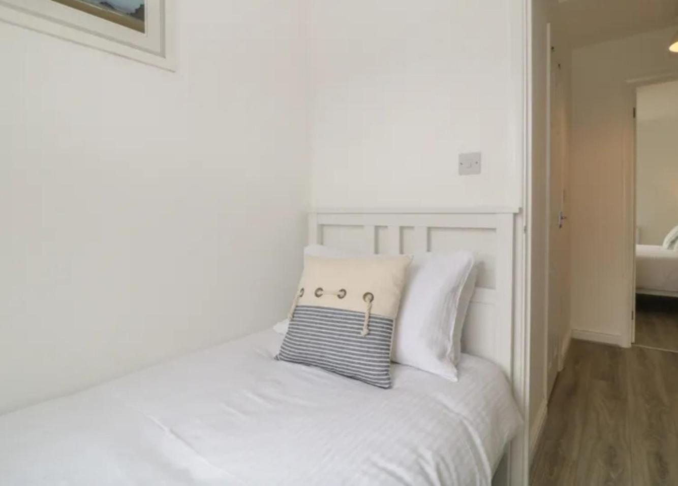Sandown - 2 Minutes Walk To The Downs, Restaurants Bars & Beaches * Torquay