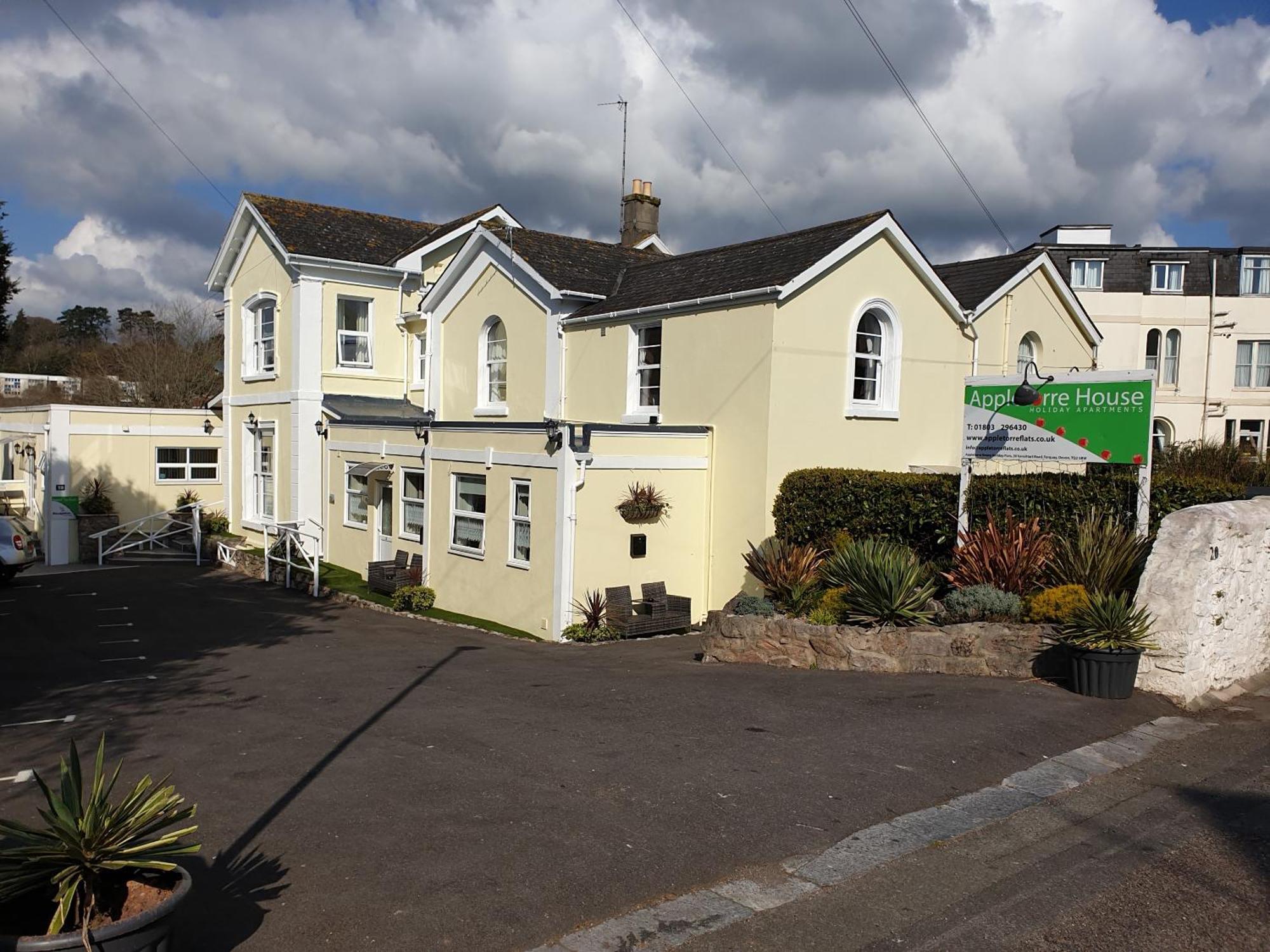 Apartment Appletorre House Flats - Pet Friendly And Private Parking Torquay