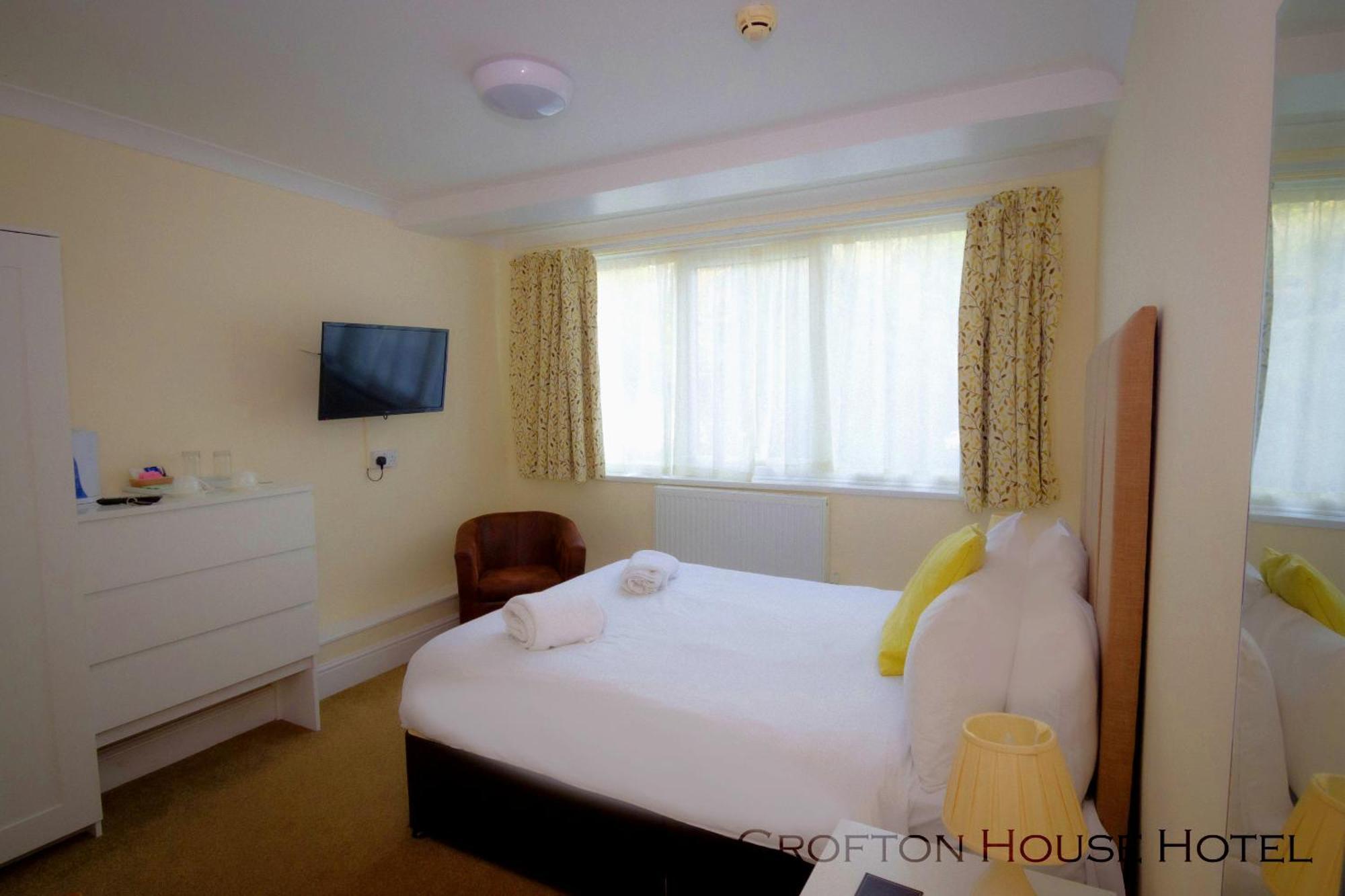 Crofton House Hotel 3*