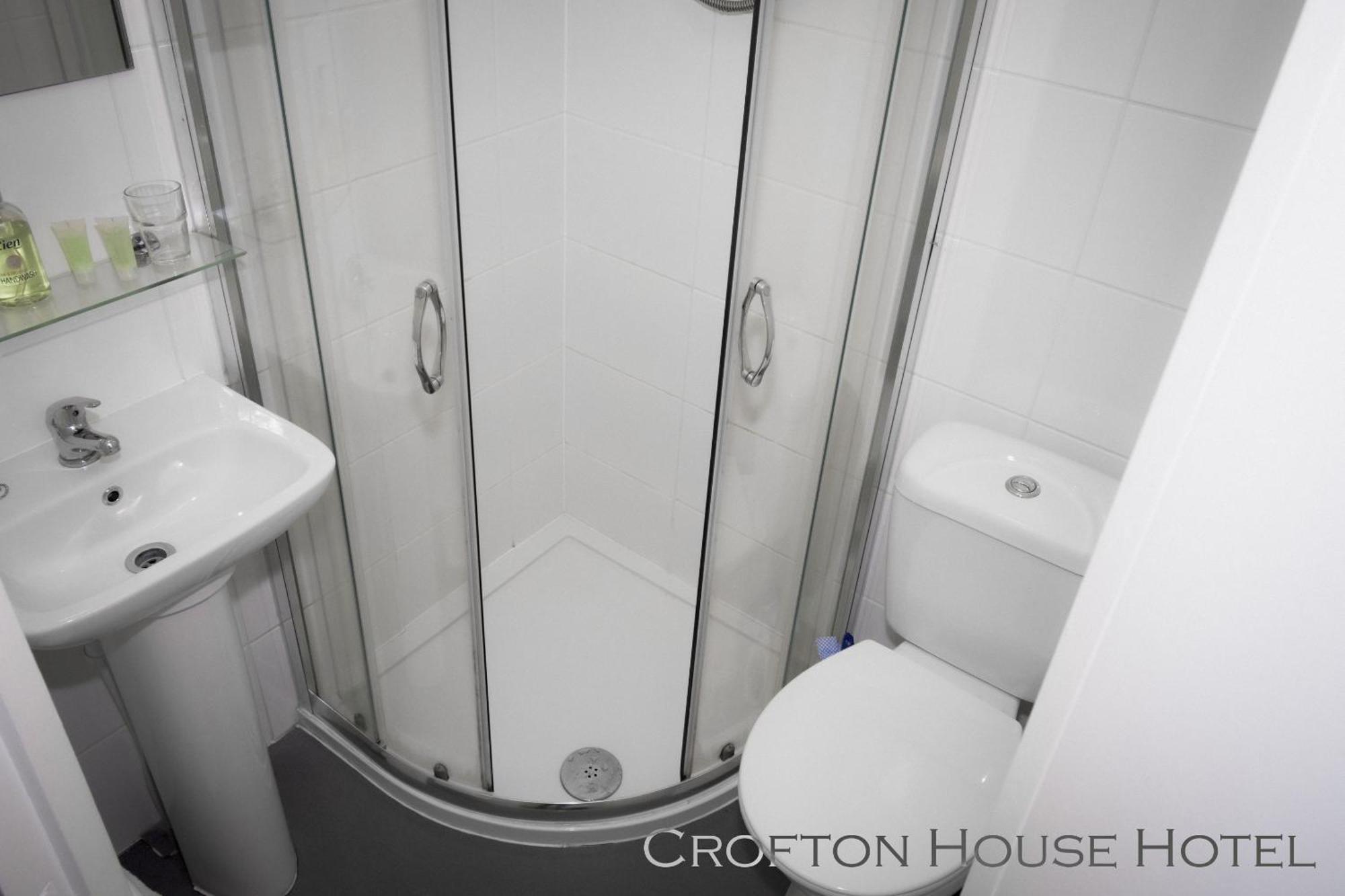 Crofton House 3*